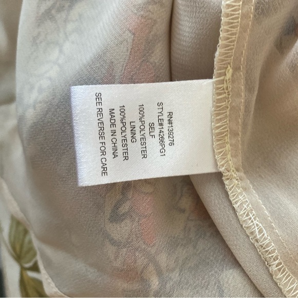 daniel rainn Bohemian Print Blouse w/tassels - Picture 5 of 6